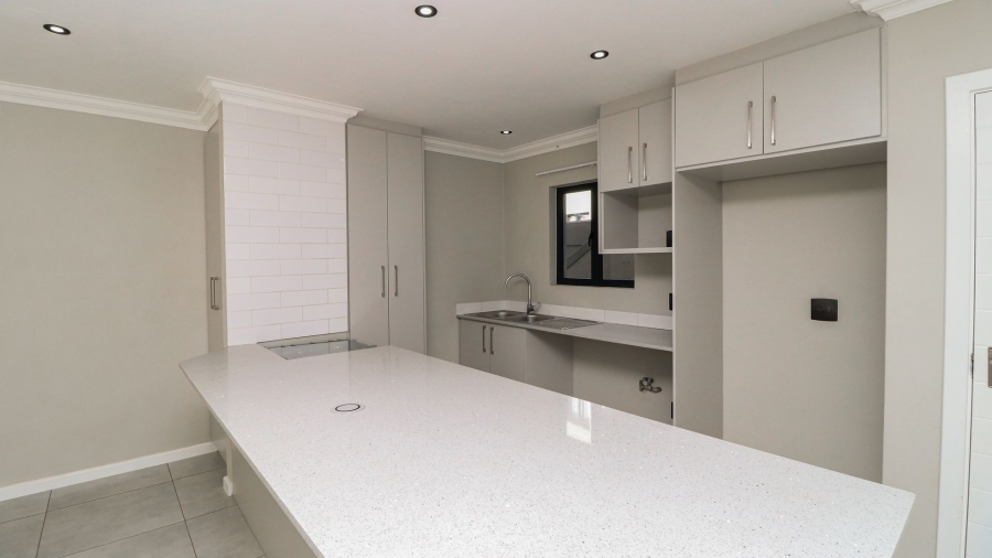 2 Bedroom Property for Sale in Morningside Gauteng