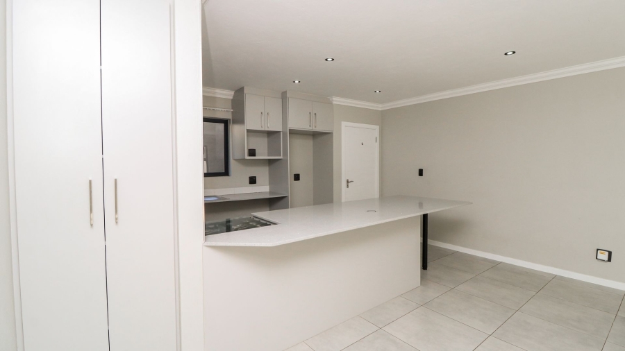 2 Bedroom Property for Sale in Morningside Gauteng