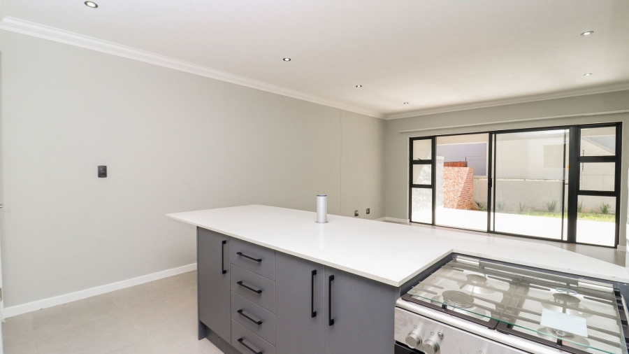 2 Bedroom Property for Sale in Morningside Gauteng