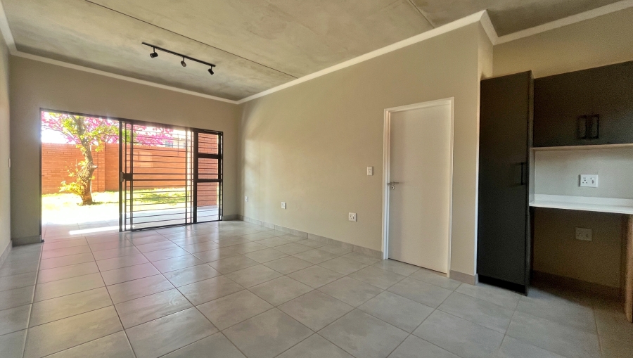 2 Bedroom Property for Sale in Rietvalleirand Gauteng