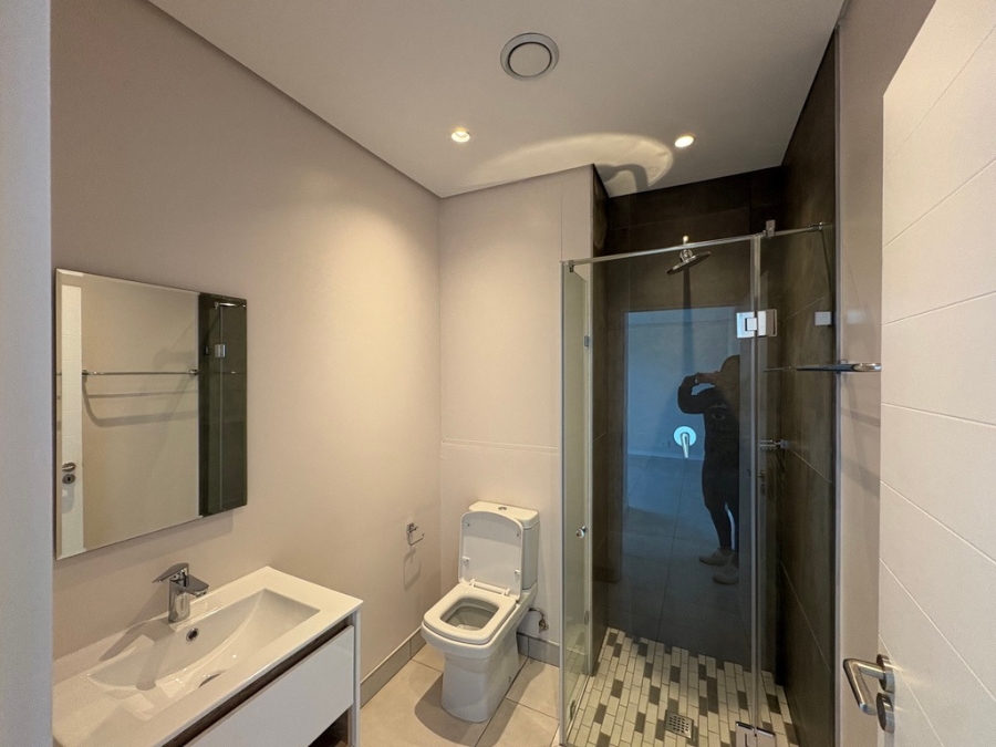 To Let 2 Bedroom Property for Rent in Sandown Gauteng