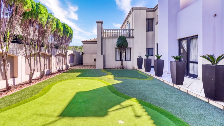 To Let 5 Bedroom Property for Rent in Dainfern Golf Estate Gauteng