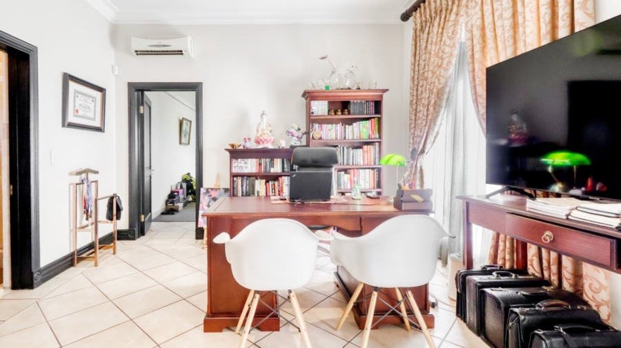 To Let 5 Bedroom Property for Rent in Dainfern Golf Estate Gauteng