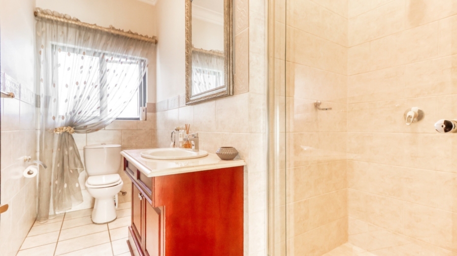 To Let 5 Bedroom Property for Rent in Dainfern Golf Estate Gauteng