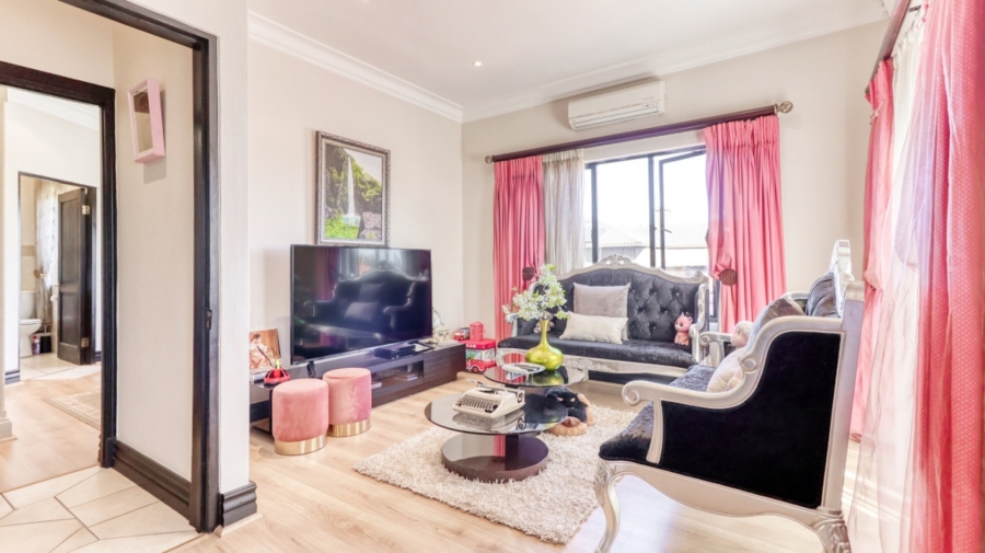 To Let 5 Bedroom Property for Rent in Dainfern Golf Estate Gauteng