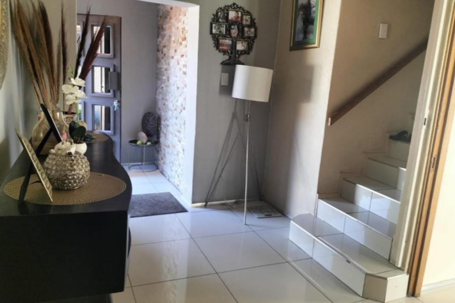 4 Bedroom Property for Sale in Oriel Gauteng
