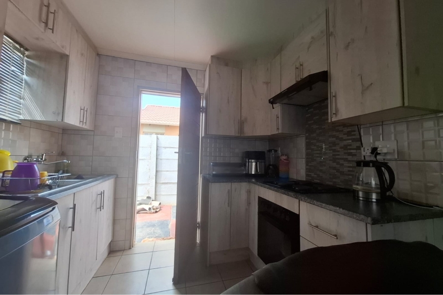 2 Bedroom Property for Sale in Sky City Gauteng