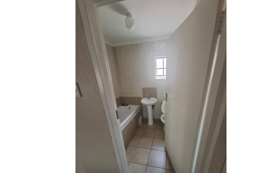 2 Bedroom Property for Sale in Sky City Gauteng