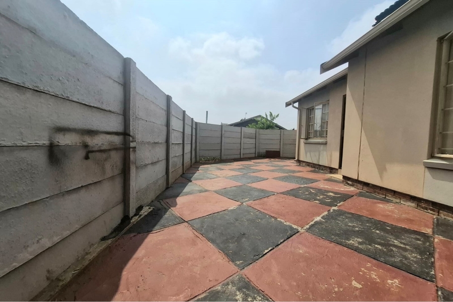 2 Bedroom Property for Sale in Sky City Gauteng