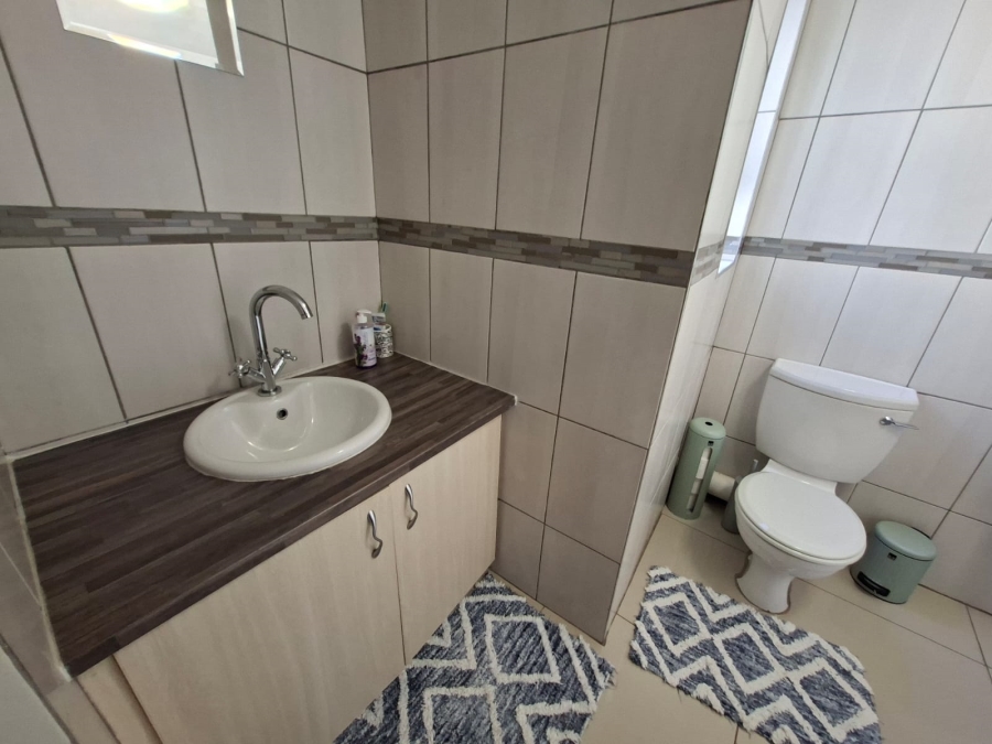 3 Bedroom Property for Sale in Noordheuwel Gauteng