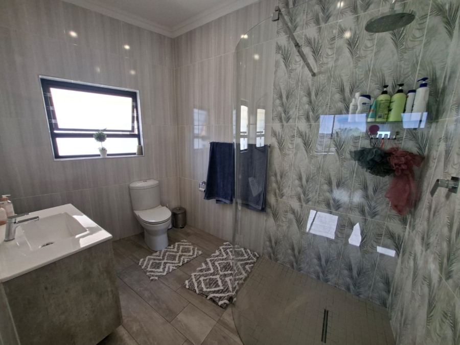 3 Bedroom Property for Sale in Noordheuwel Gauteng