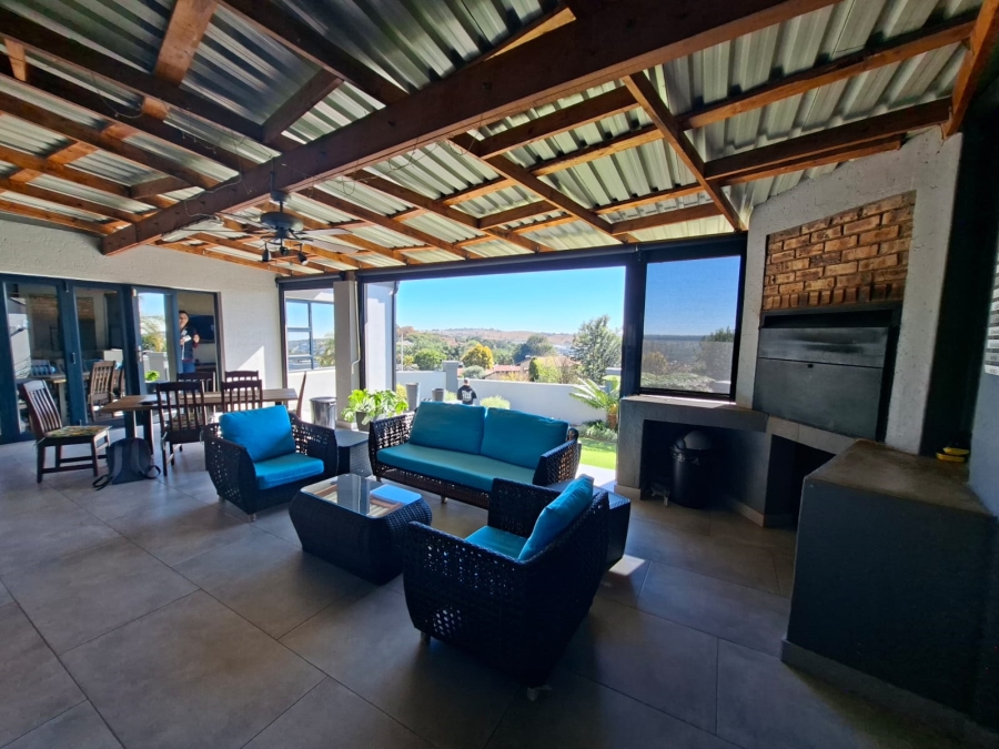 3 Bedroom Property for Sale in Noordheuwel Gauteng