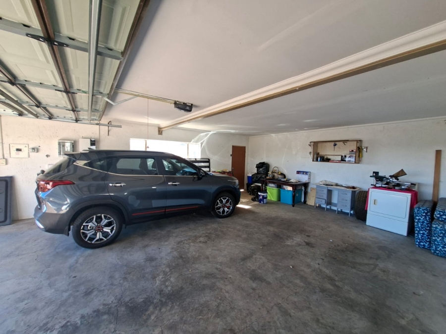 3 Bedroom Property for Sale in Noordheuwel Gauteng