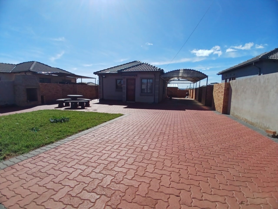 3 Bedroom Property for Sale in Westonaria Gauteng