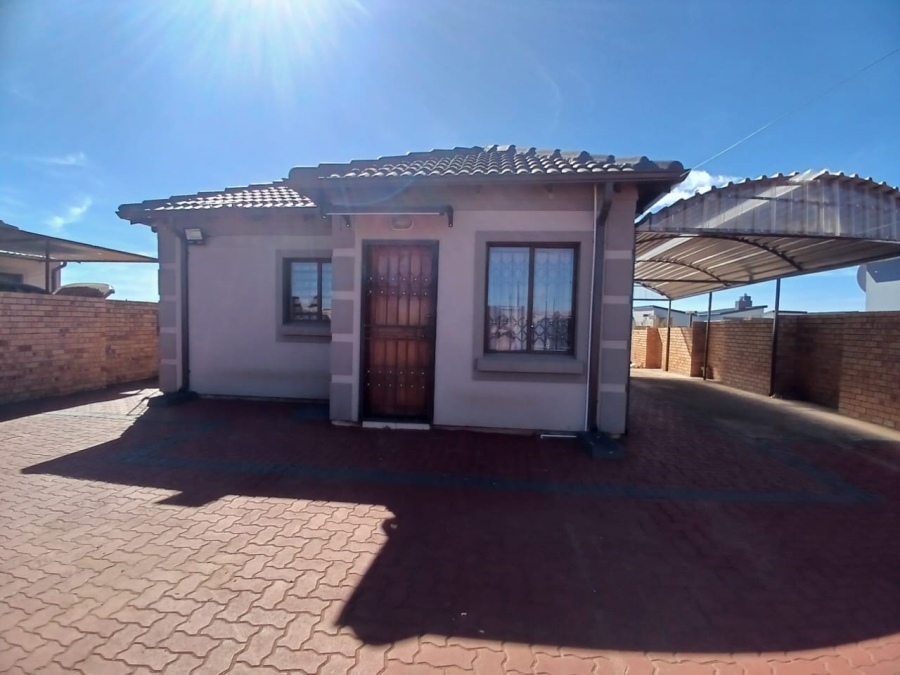 3 Bedroom Property for Sale in Westonaria Gauteng