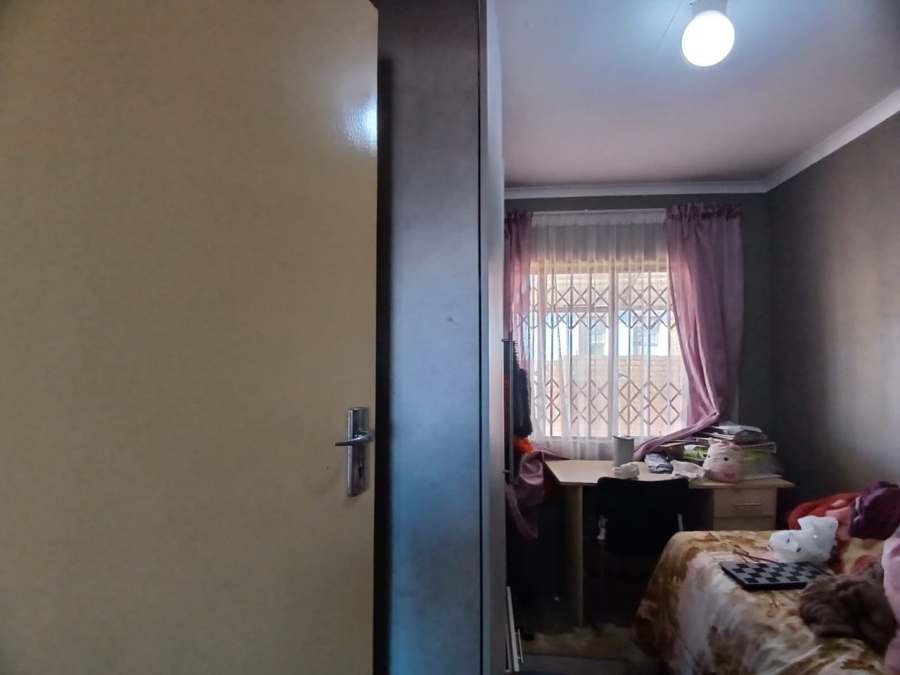 3 Bedroom Property for Sale in Westonaria Gauteng