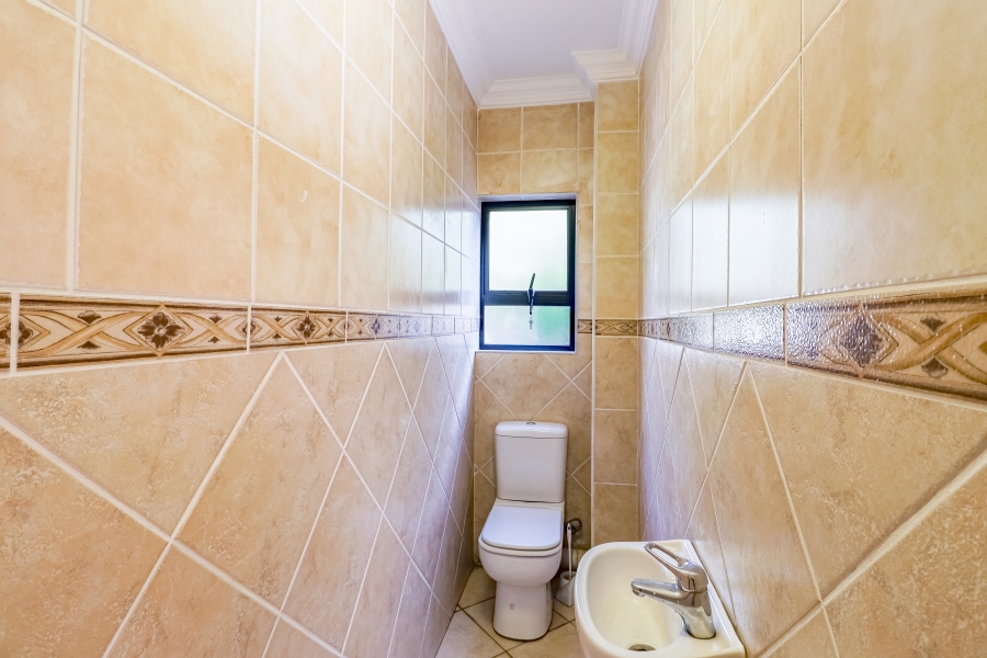 To Let 3 Bedroom Property for Rent in Six Fountains Residential Estate Gauteng