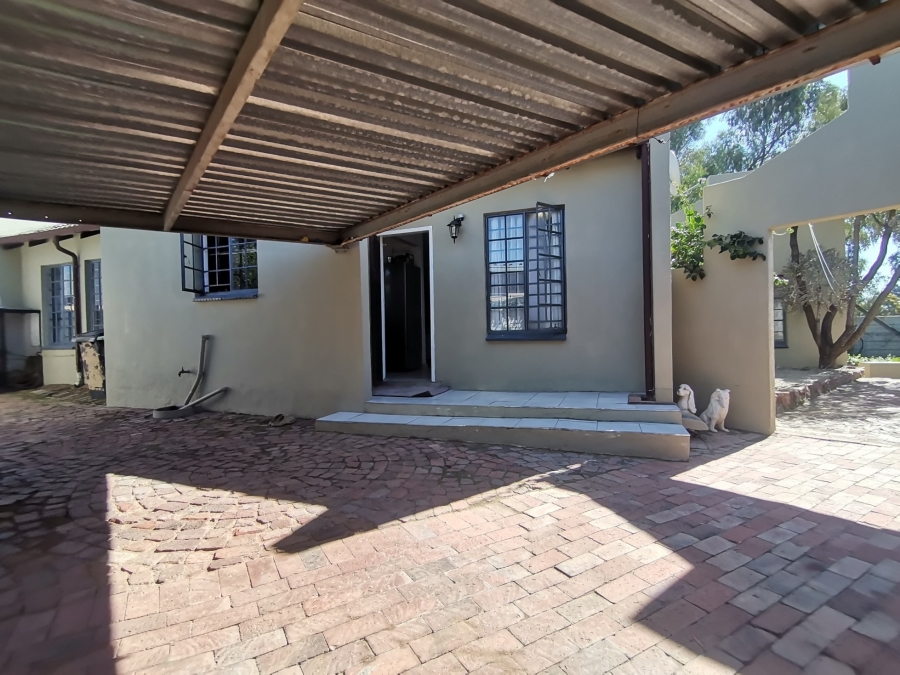 3 Bedroom Property for Sale in Albertsdal Gauteng