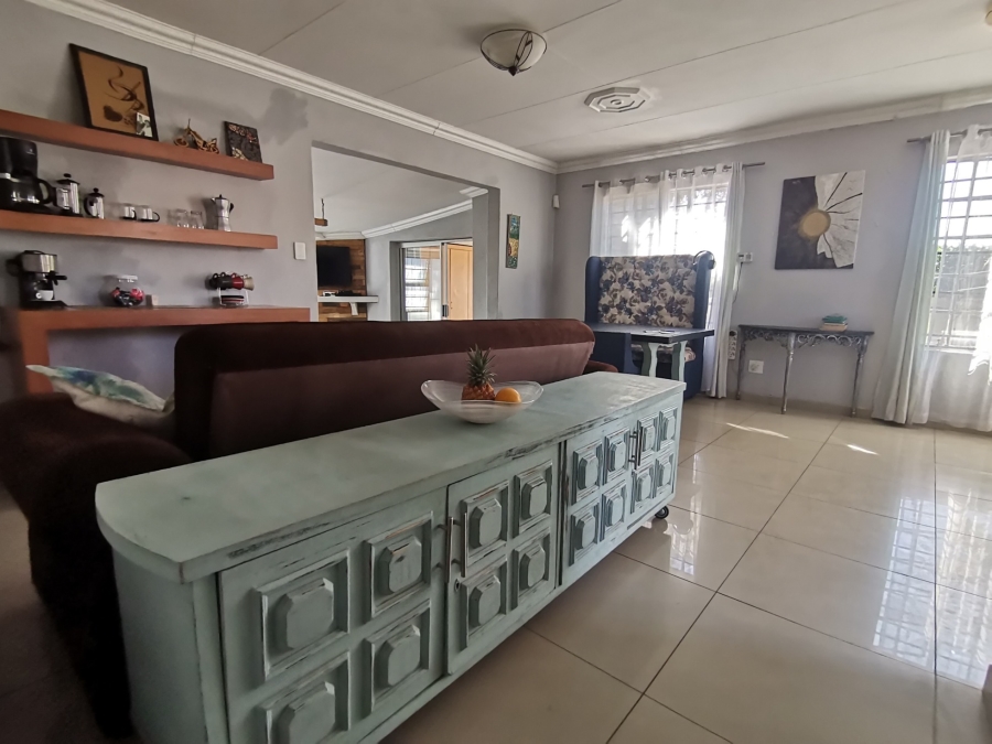3 Bedroom Property for Sale in Albertsdal Gauteng