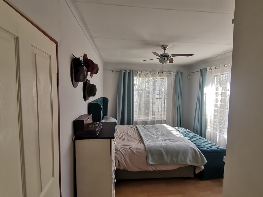 3 Bedroom Property for Sale in Albertsdal Gauteng