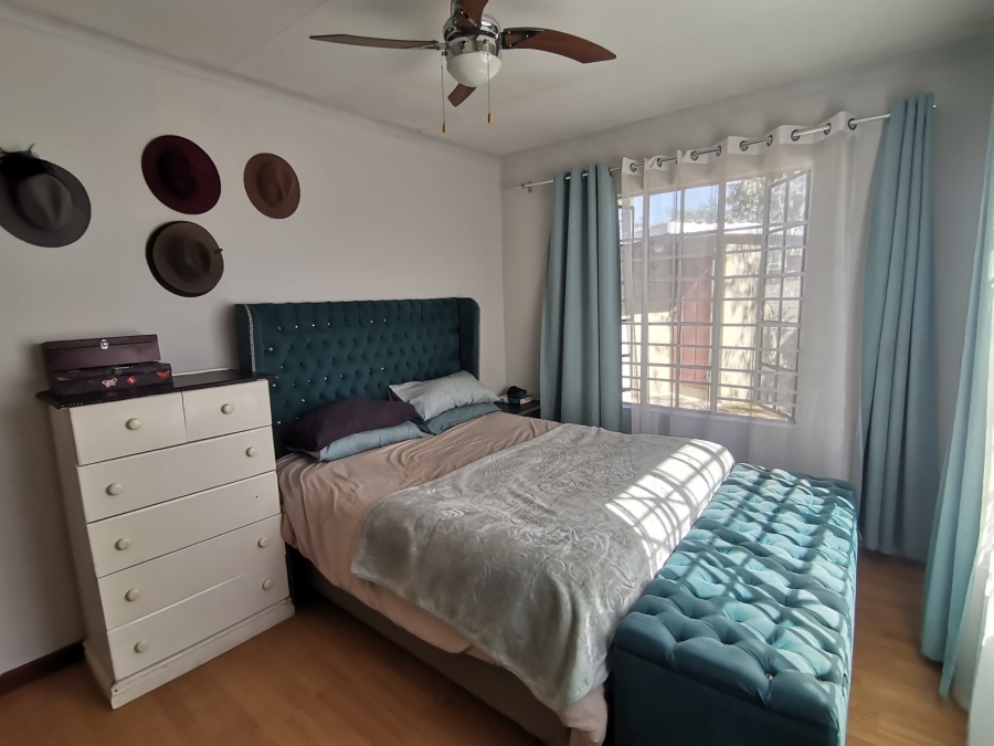 3 Bedroom Property for Sale in Albertsdal Gauteng