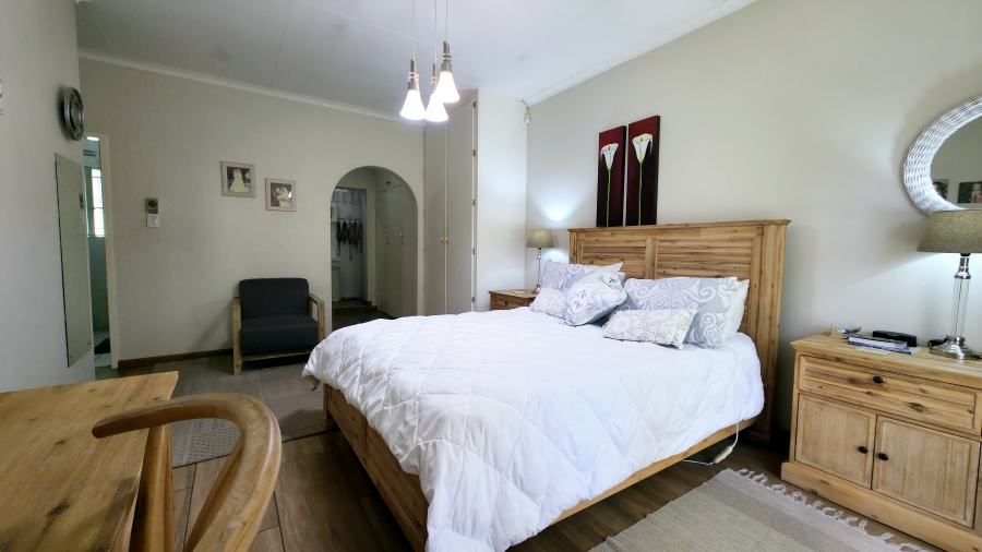 3 Bedroom Property for Sale in Glen Marais Gauteng