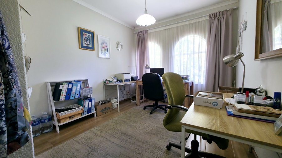 3 Bedroom Property for Sale in Glen Marais Gauteng