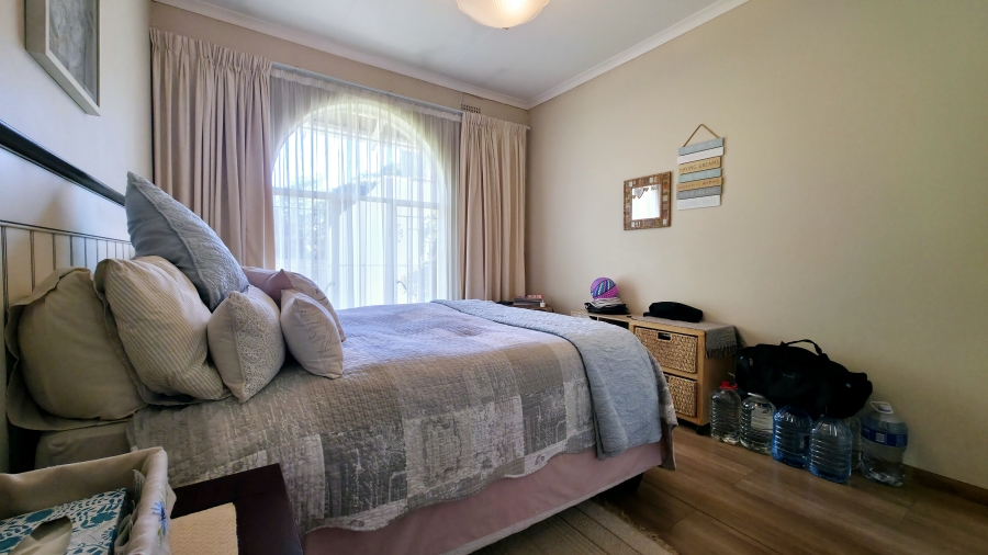 3 Bedroom Property for Sale in Glen Marais Gauteng