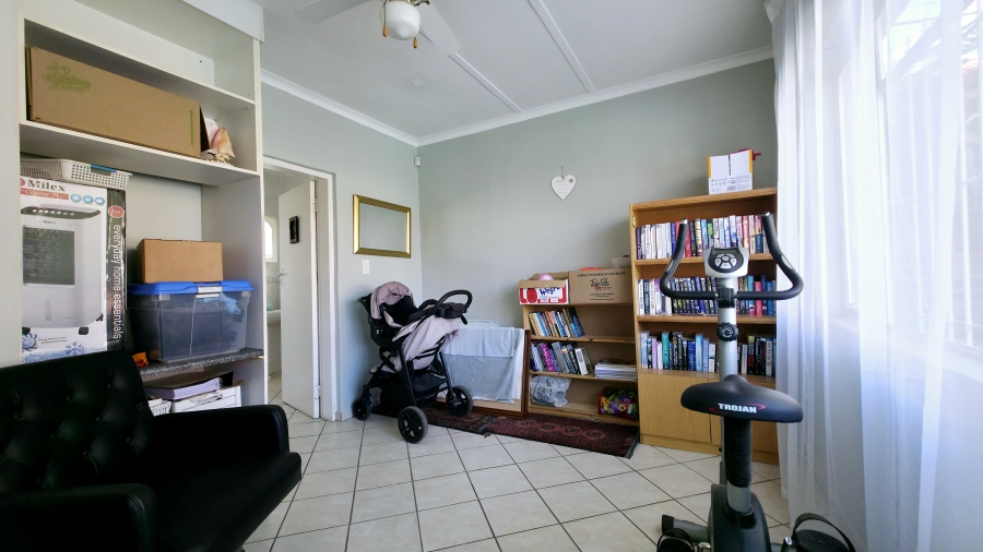 3 Bedroom Property for Sale in Glen Marais Gauteng