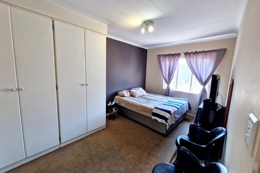 2 Bedroom Property for Sale in Noordhang Gauteng