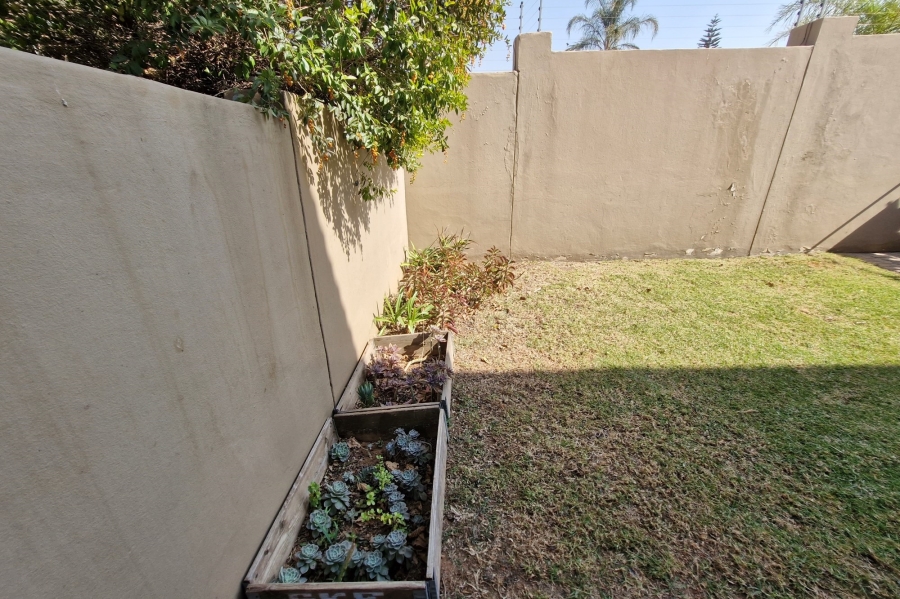 2 Bedroom Property for Sale in Noordhang Gauteng