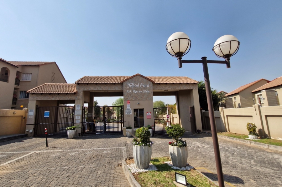 2 Bedroom Property for Sale in Noordhang Gauteng