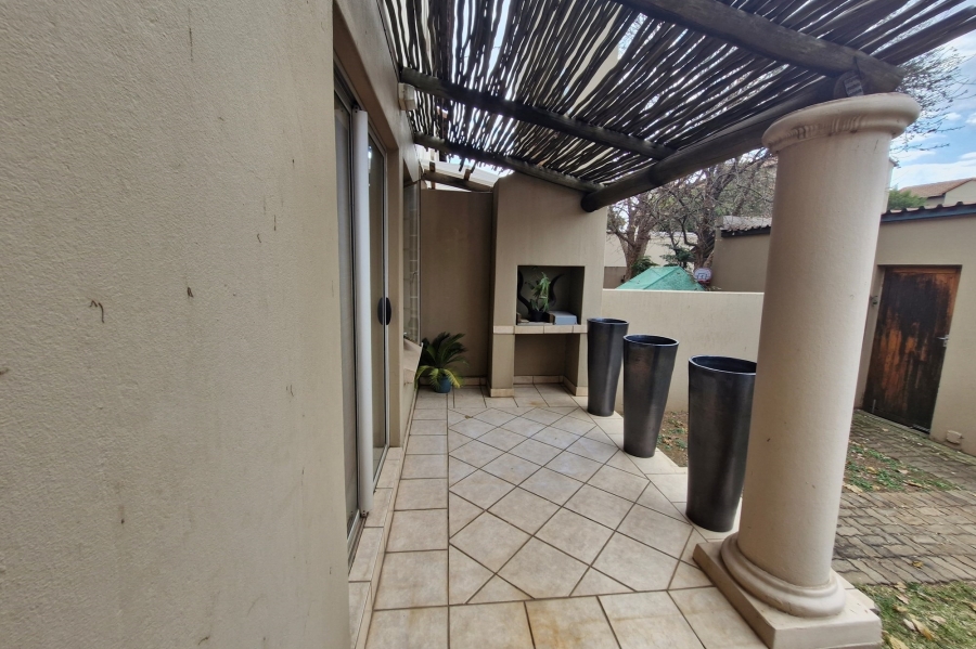 2 Bedroom Property for Sale in Noordhang Gauteng