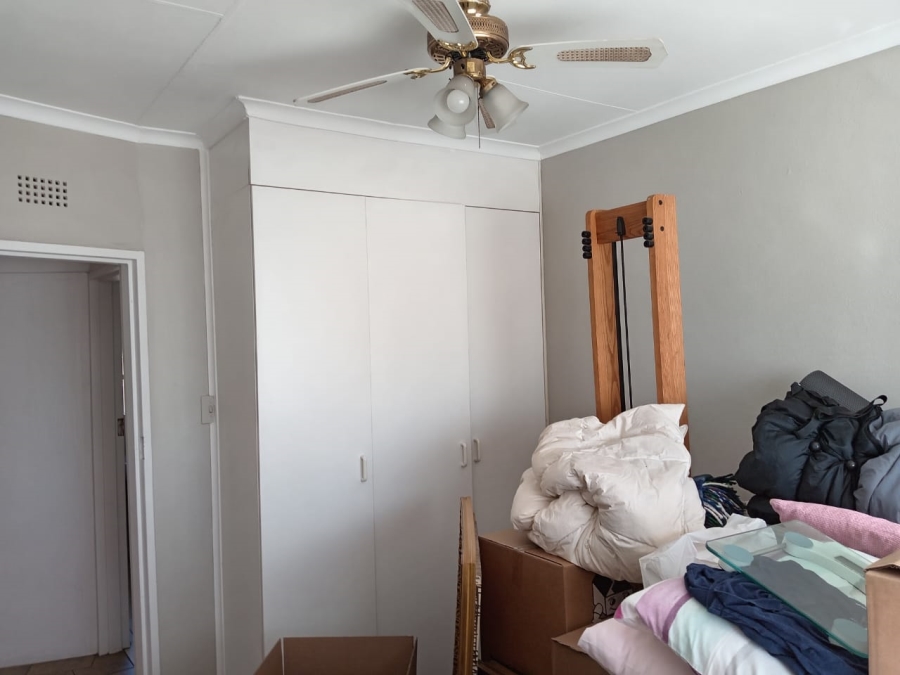 2 Bedroom Property for Sale in Florida Lake Gauteng