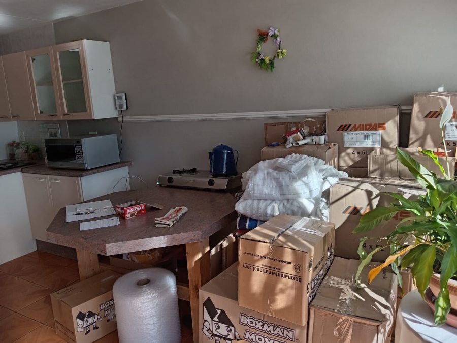 2 Bedroom Property for Sale in Florida Lake Gauteng