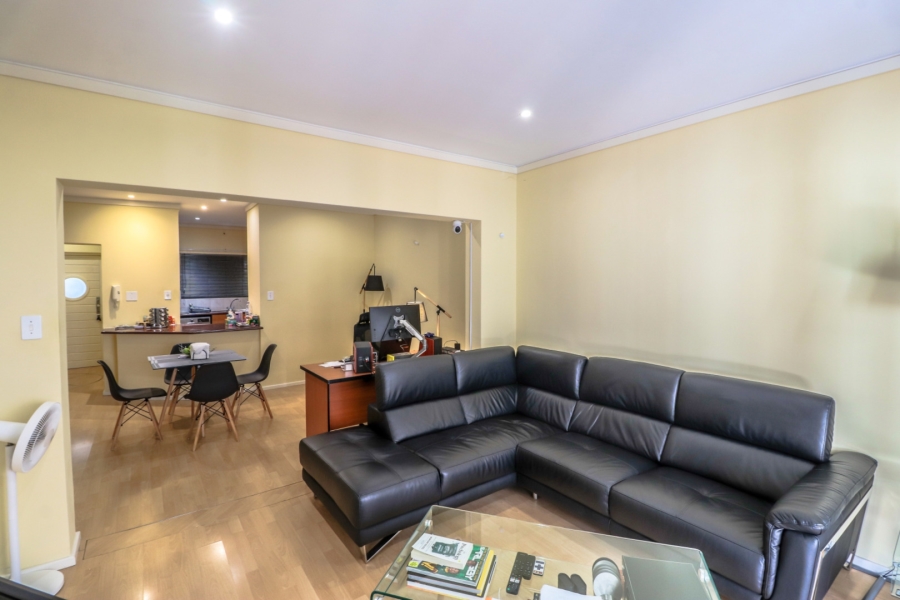 1 Bedroom Property for Sale in Morningside Gauteng