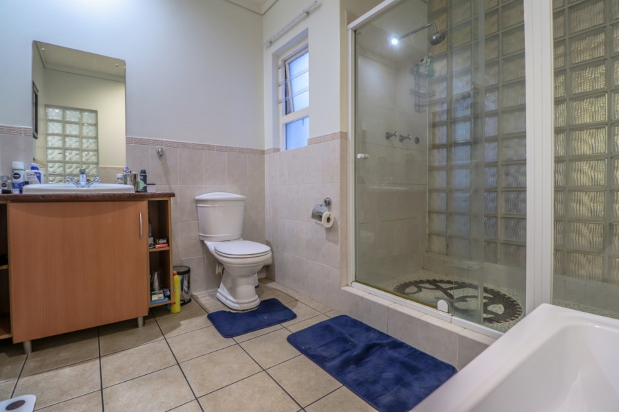 1 Bedroom Property for Sale in Morningside Gauteng