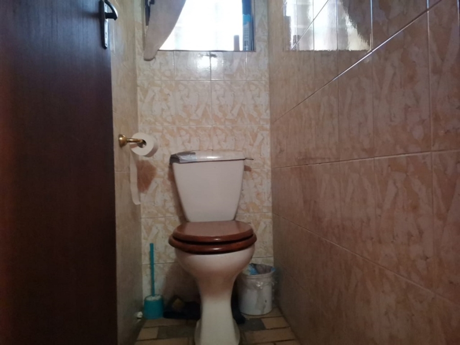 4 Bedroom Property for Sale in Glenvista Gauteng