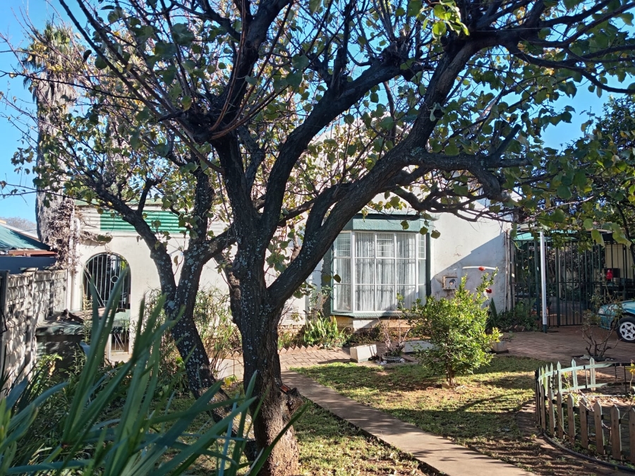 4 Bedroom Property for Sale in Groblerpark Gauteng