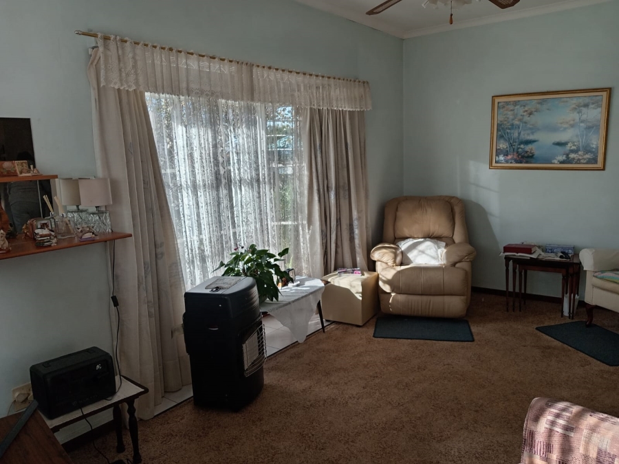 4 Bedroom Property for Sale in Groblerpark Gauteng