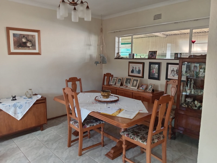 4 Bedroom Property for Sale in Groblerpark Gauteng