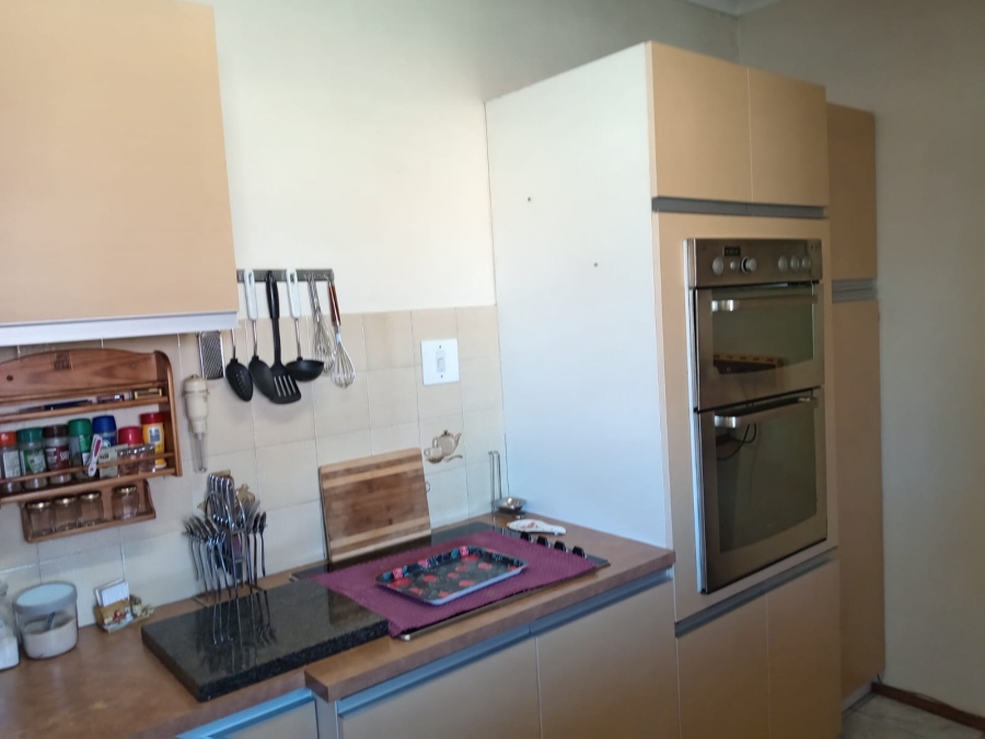 4 Bedroom Property for Sale in Groblerpark Gauteng