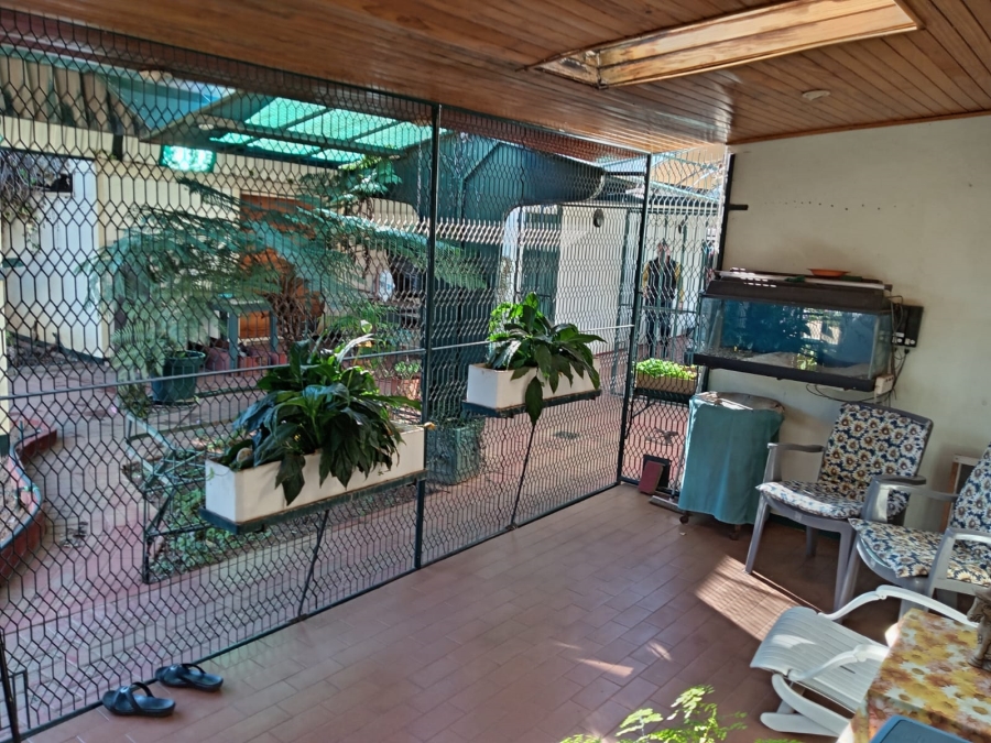 4 Bedroom Property for Sale in Groblerpark Gauteng