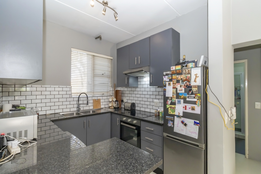 2 Bedroom Property for Sale in Bryanston Gauteng