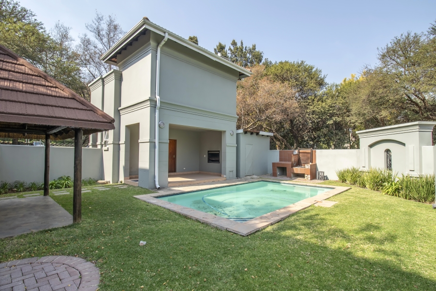 2 Bedroom Property for Sale in Bryanston Gauteng