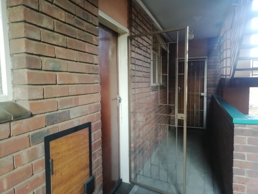 1 Bedroom Property for Sale in Sunnyside Gauteng
