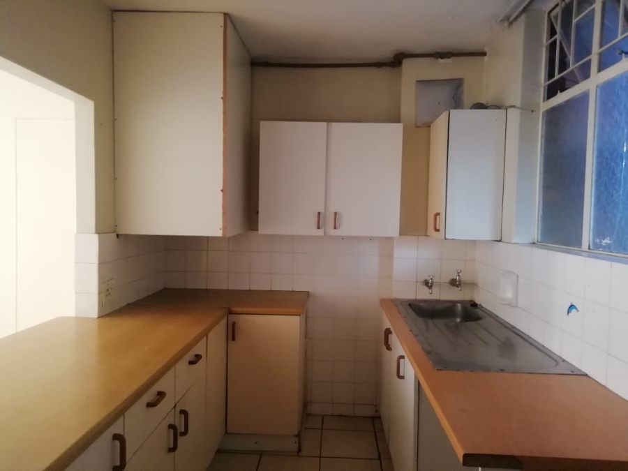 1 Bedroom Property for Sale in Sunnyside Gauteng