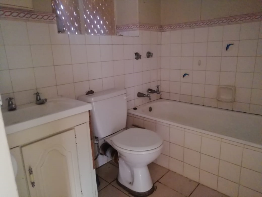 1 Bedroom Property for Sale in Sunnyside Gauteng