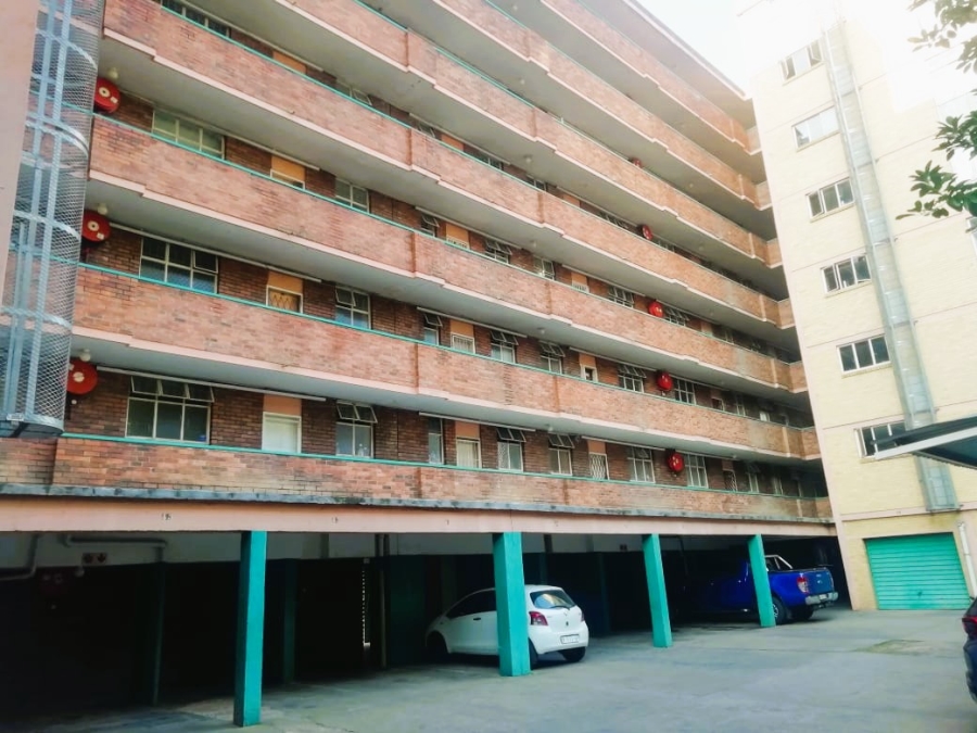 1 Bedroom Property for Sale in Sunnyside Gauteng