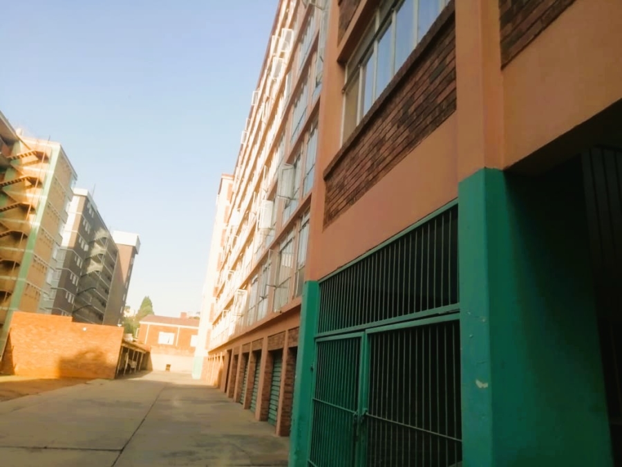 1 Bedroom Property for Sale in Sunnyside Gauteng